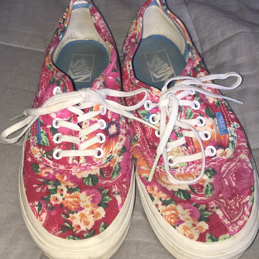 FLORAL VANS
